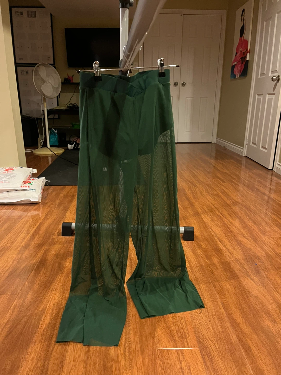 Green two piece dance costume - photo 3