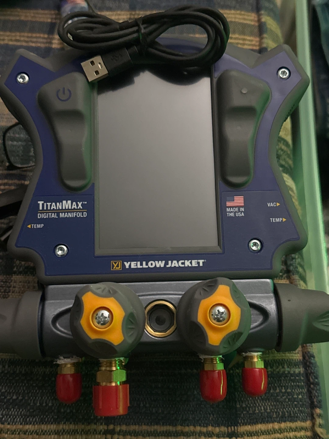 Yellow Jacket TitanMAX Digital Manifold - photo 5