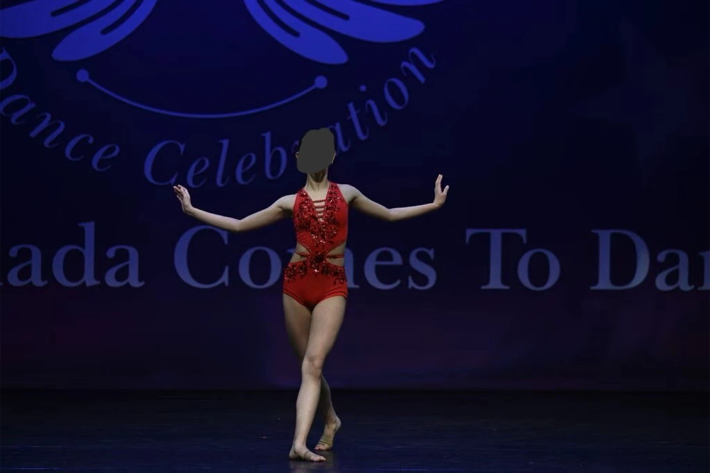 Red dance costume - photo 3