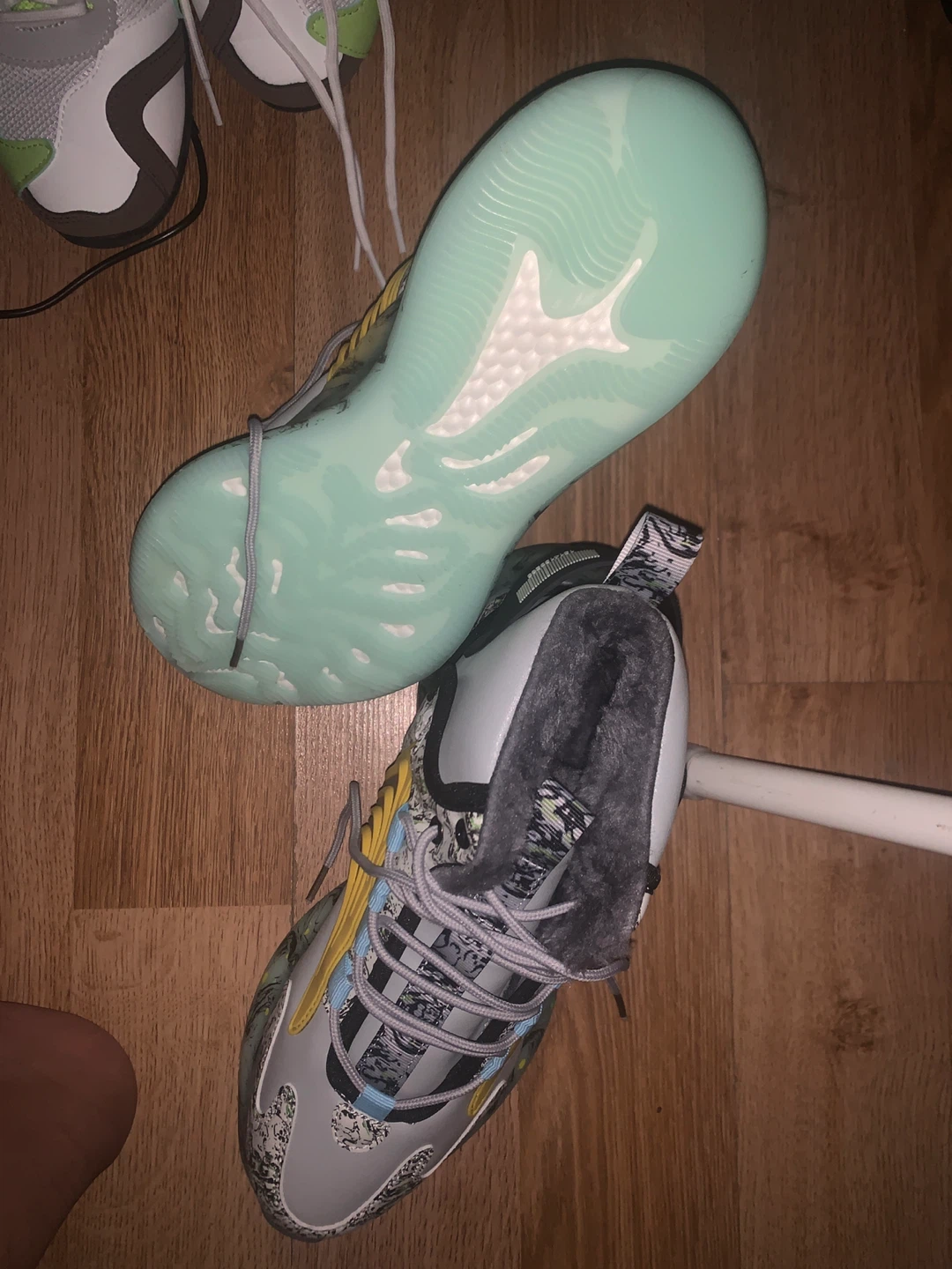 Sneakers