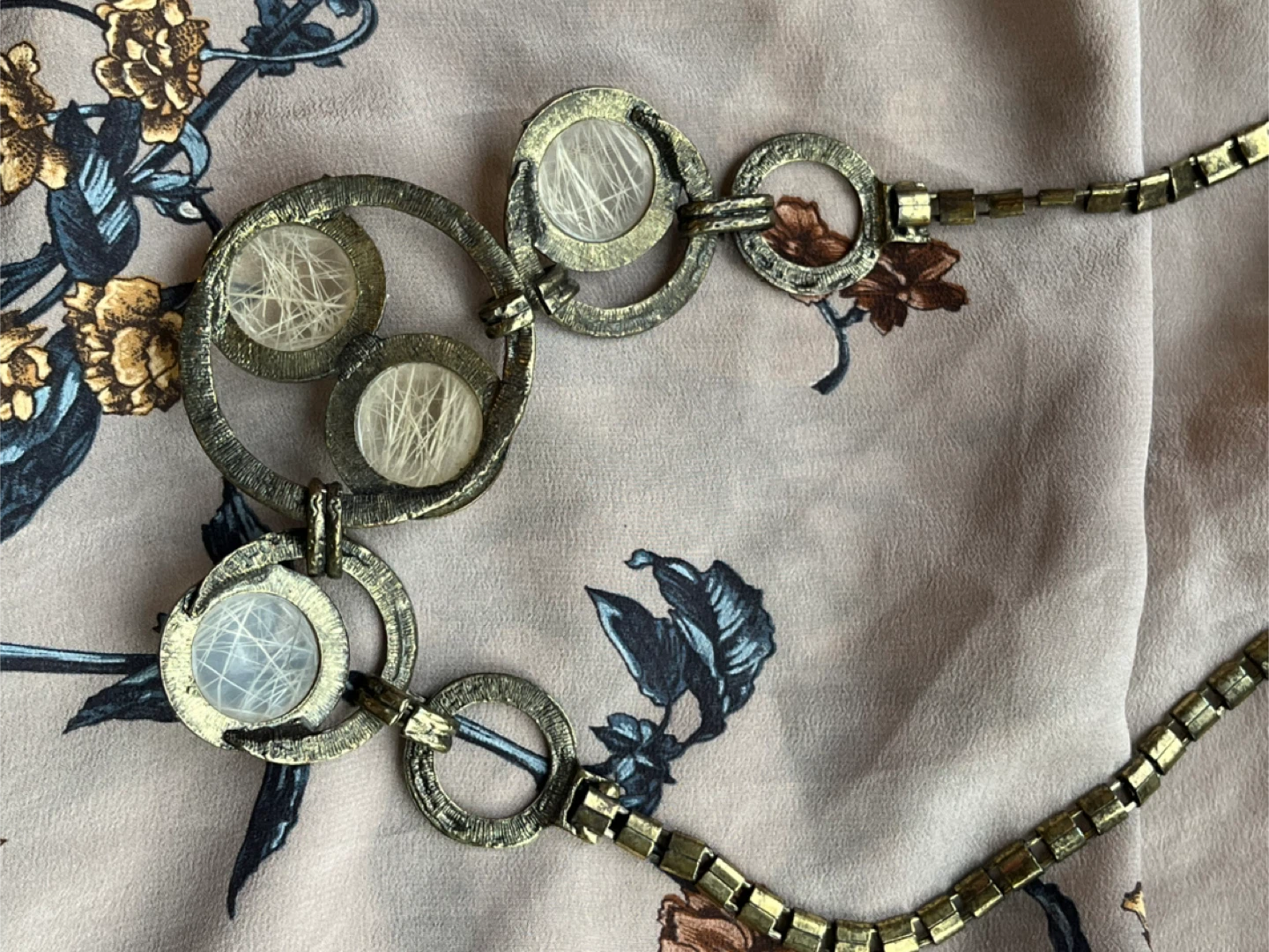 Statement Necklace - Gold/Brass kinda steampunk - photo 2
