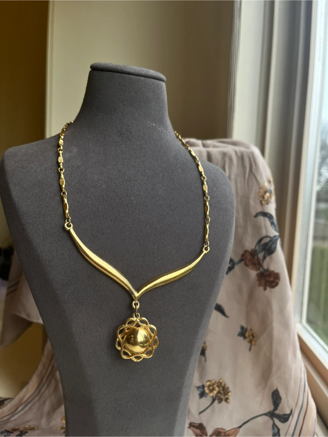 Make an offer: Vintage Gold Necklace