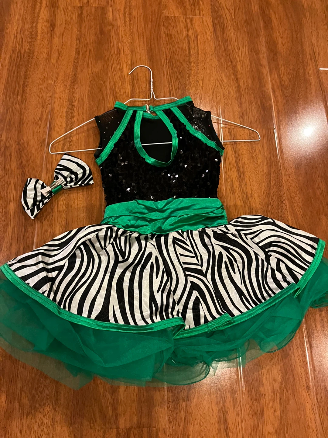 Black and green zebra dance costume - photo 2