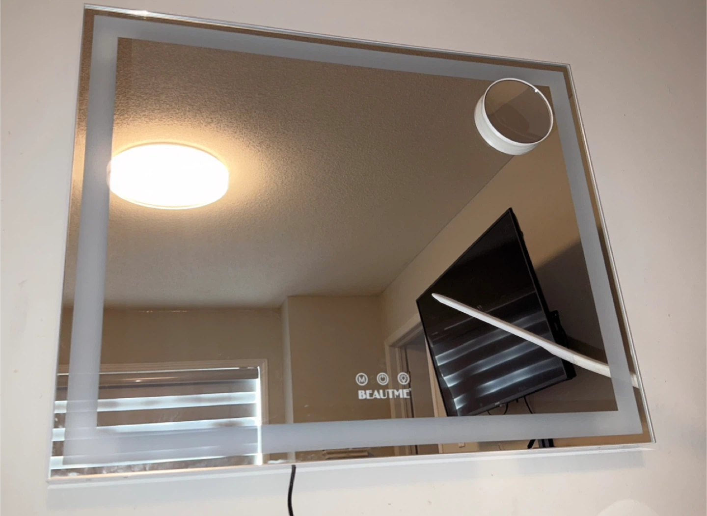 BEAUTME Lighted Vanity Mirror - 60x50.7cm