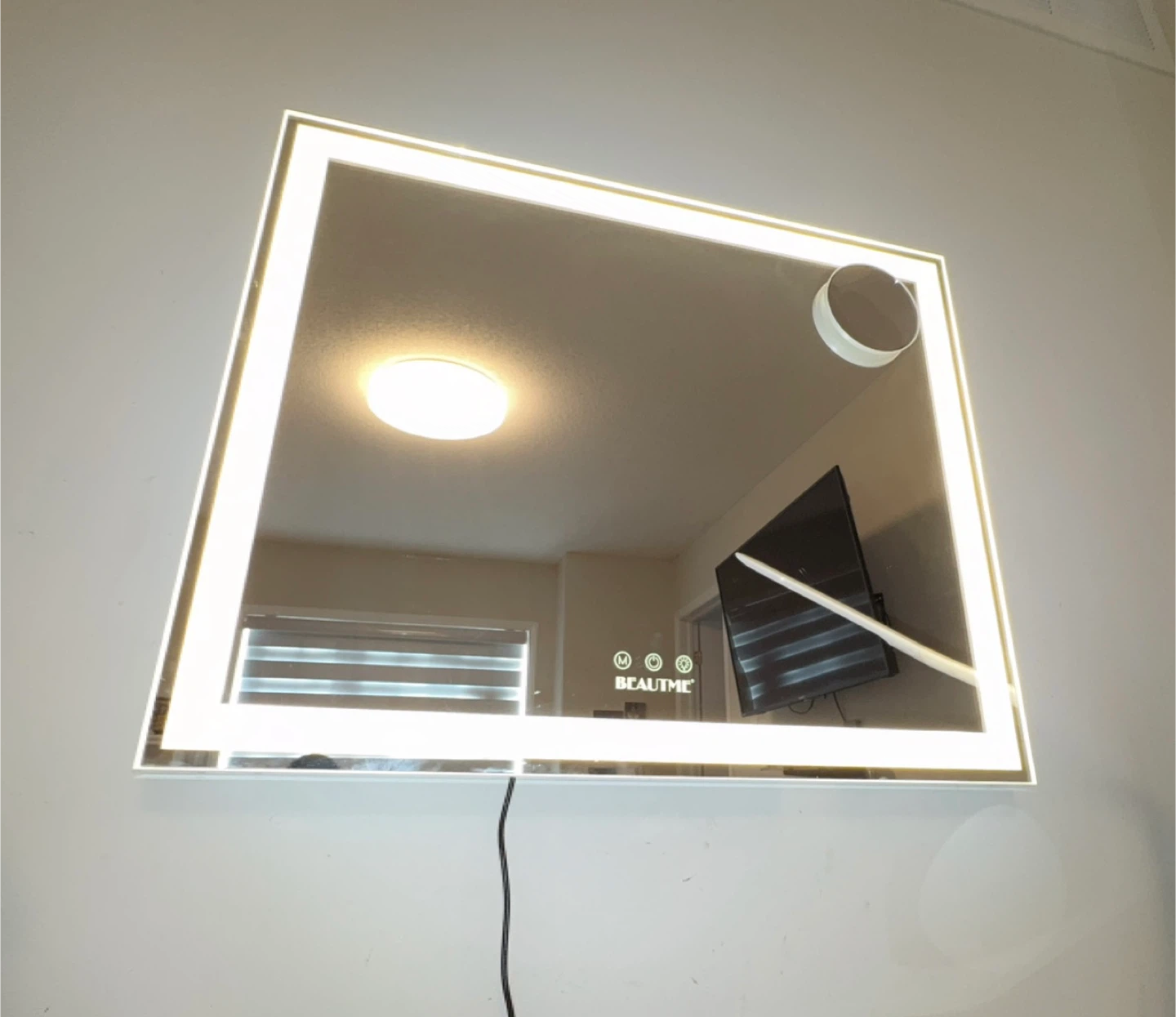 BEAUTME Lighted Vanity Mirror - 60x50.7cm - photo 3