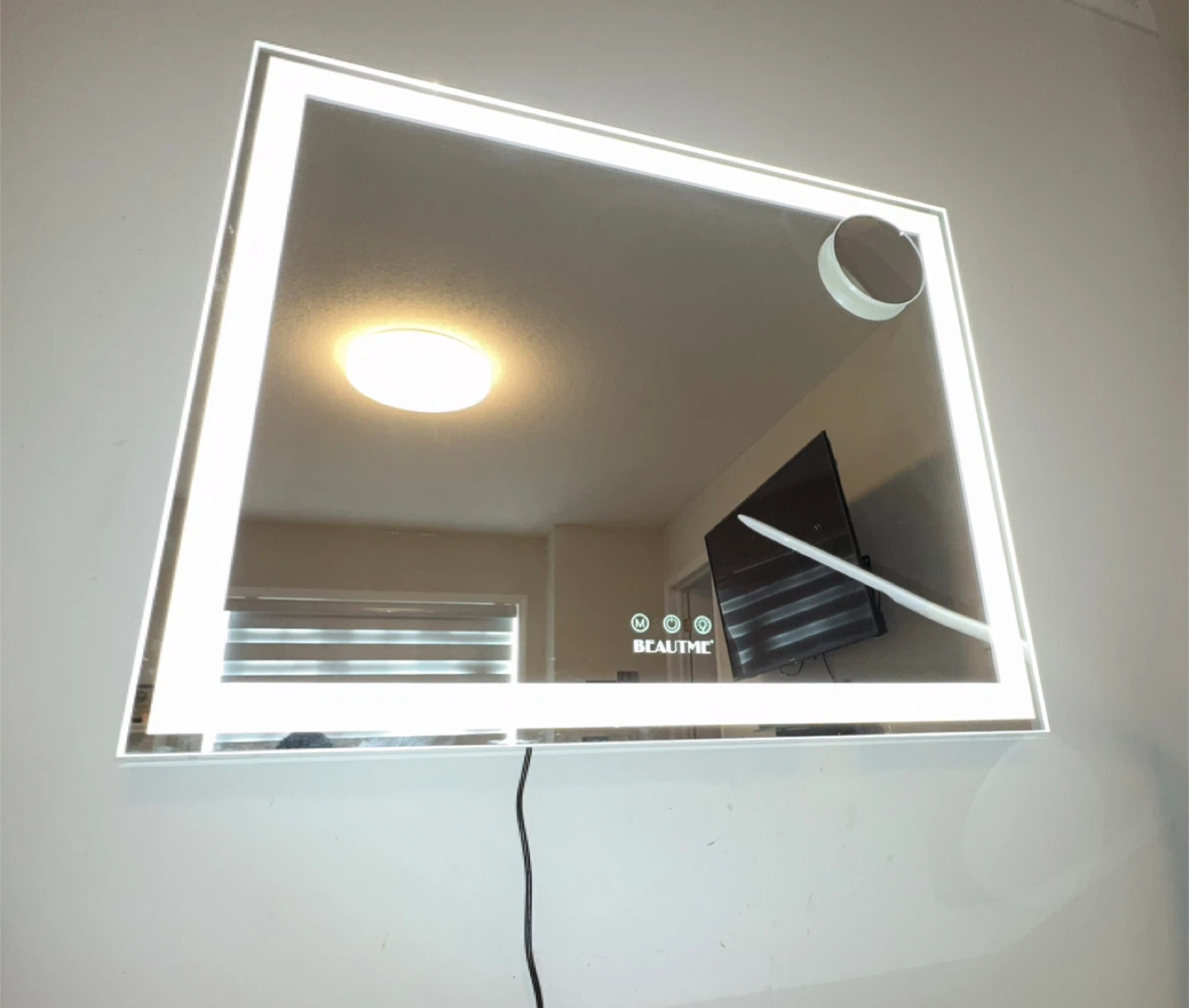 BEAUTME Lighted Vanity Mirror - 60x50.7cm - photo 2