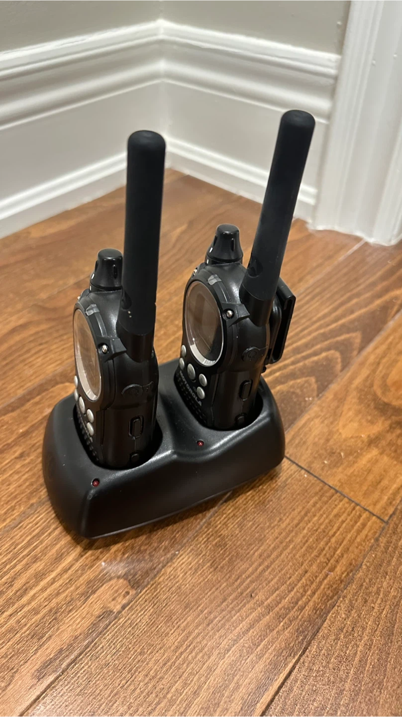 Motorola Two-Way Radios with Stand - photo 2
