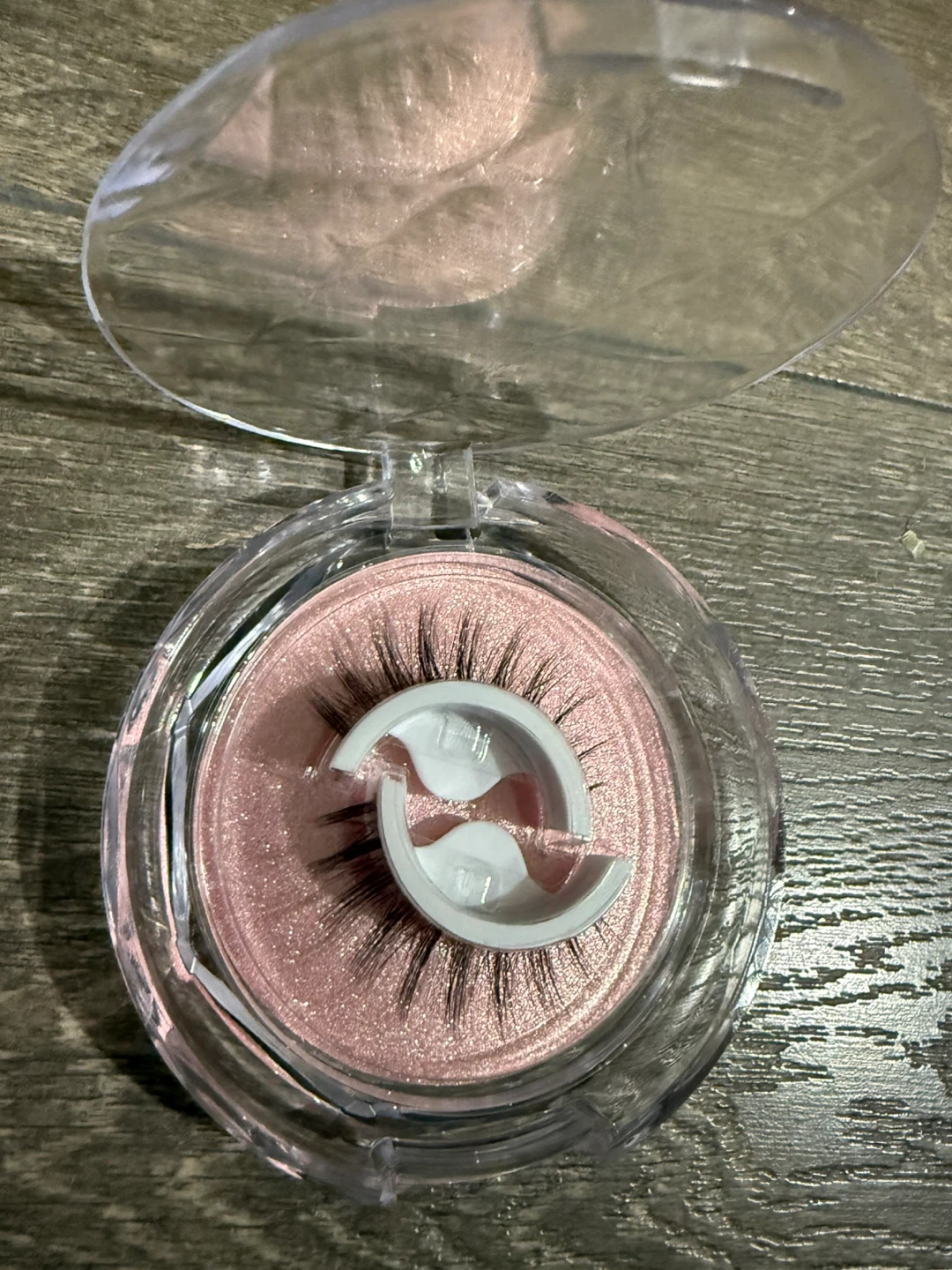No glue needed, it sticks on easily. False Eyelashes - photo 2