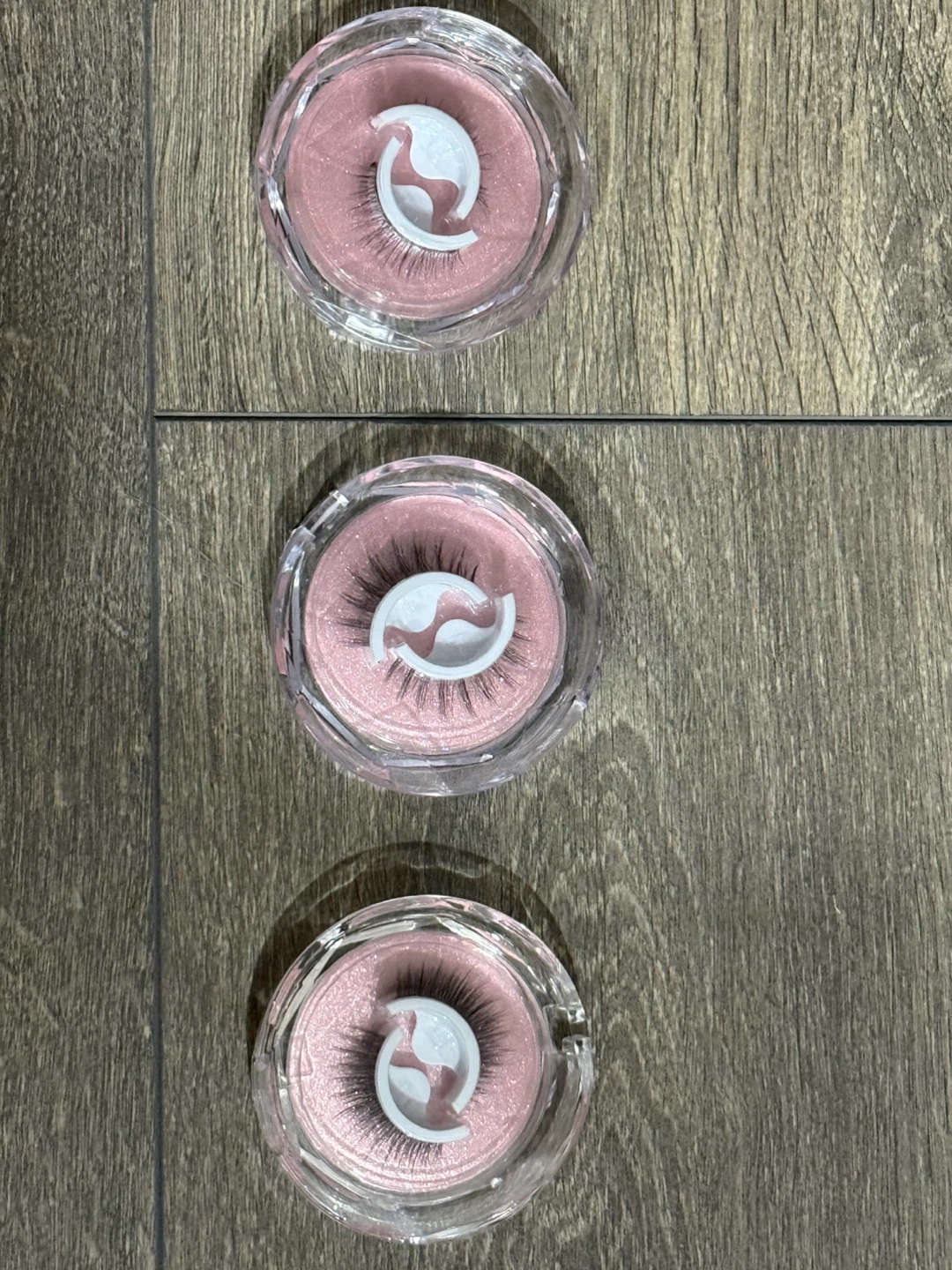 No glue needed, it sticks on easily. False Eyelashes - photo 3