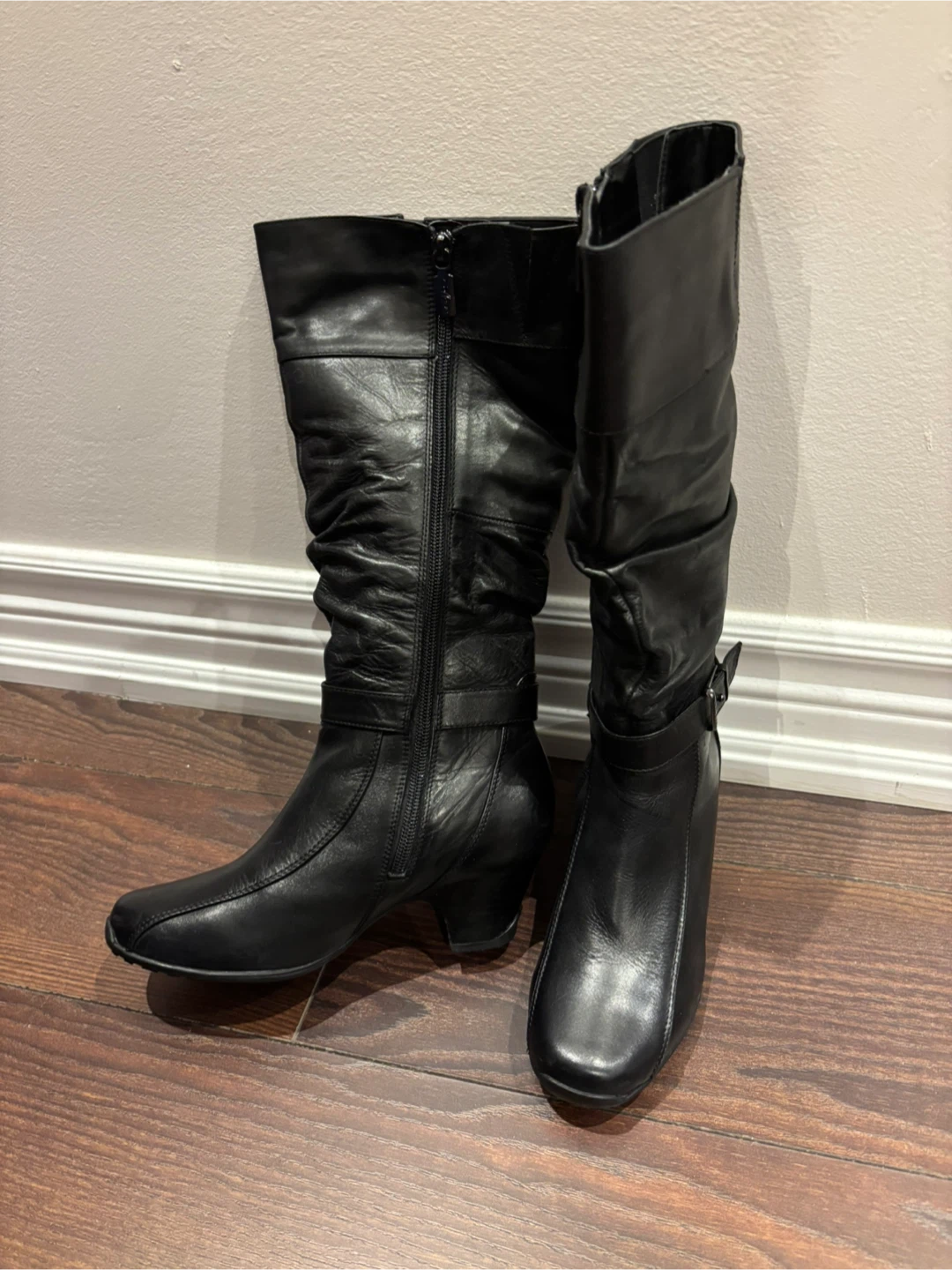 Women’s Naturalizer Black Leather Boots - photo 2