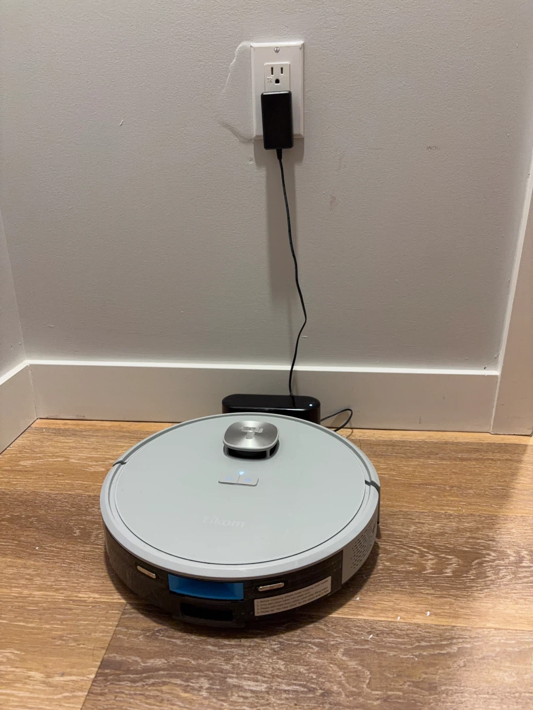 Tikom Robot Vacuum - photo 2