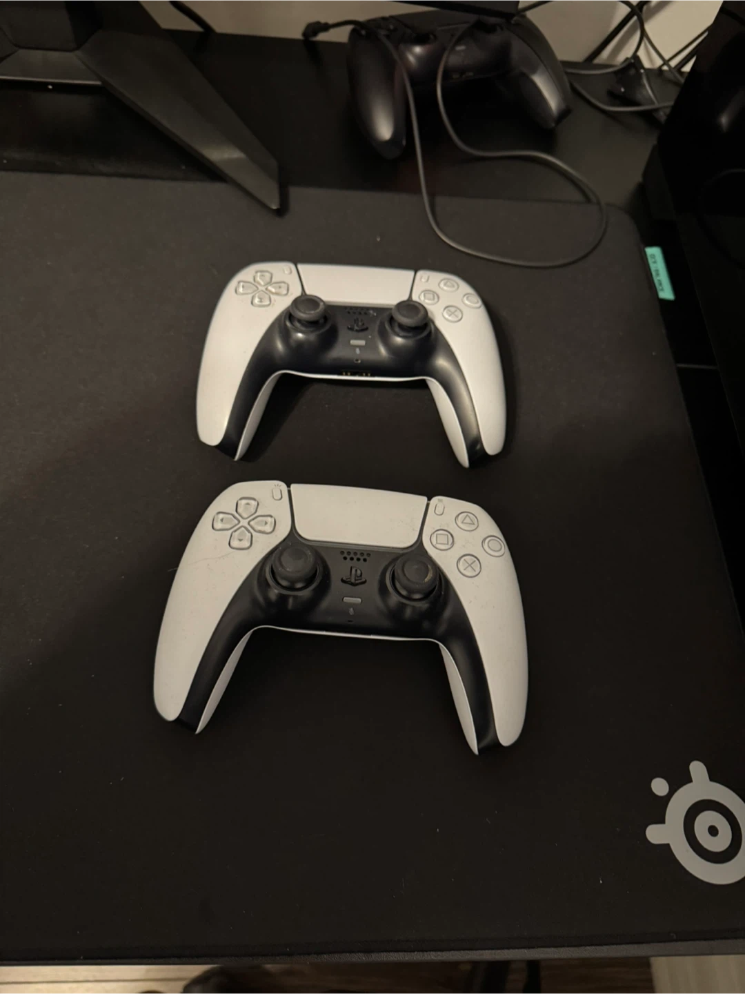 2 PlayStation 5 (PS5) DualSense Wireless Controller