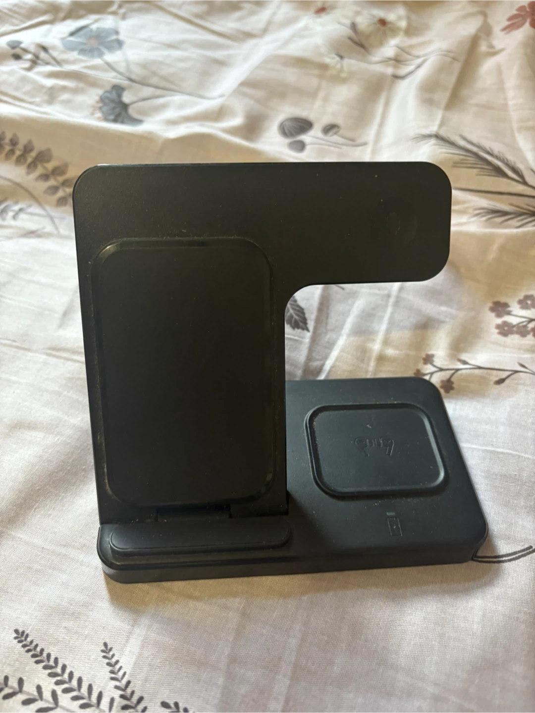 Black Wireless Charging Stand