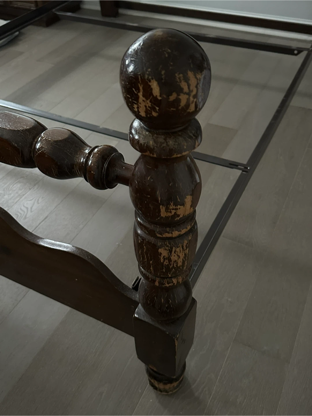 Pine wood Queen Bed Frame - photo 2