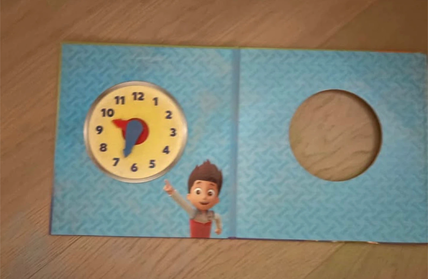 Paw Patrol: It's Teamwork Time! Interactive Book - photo 3