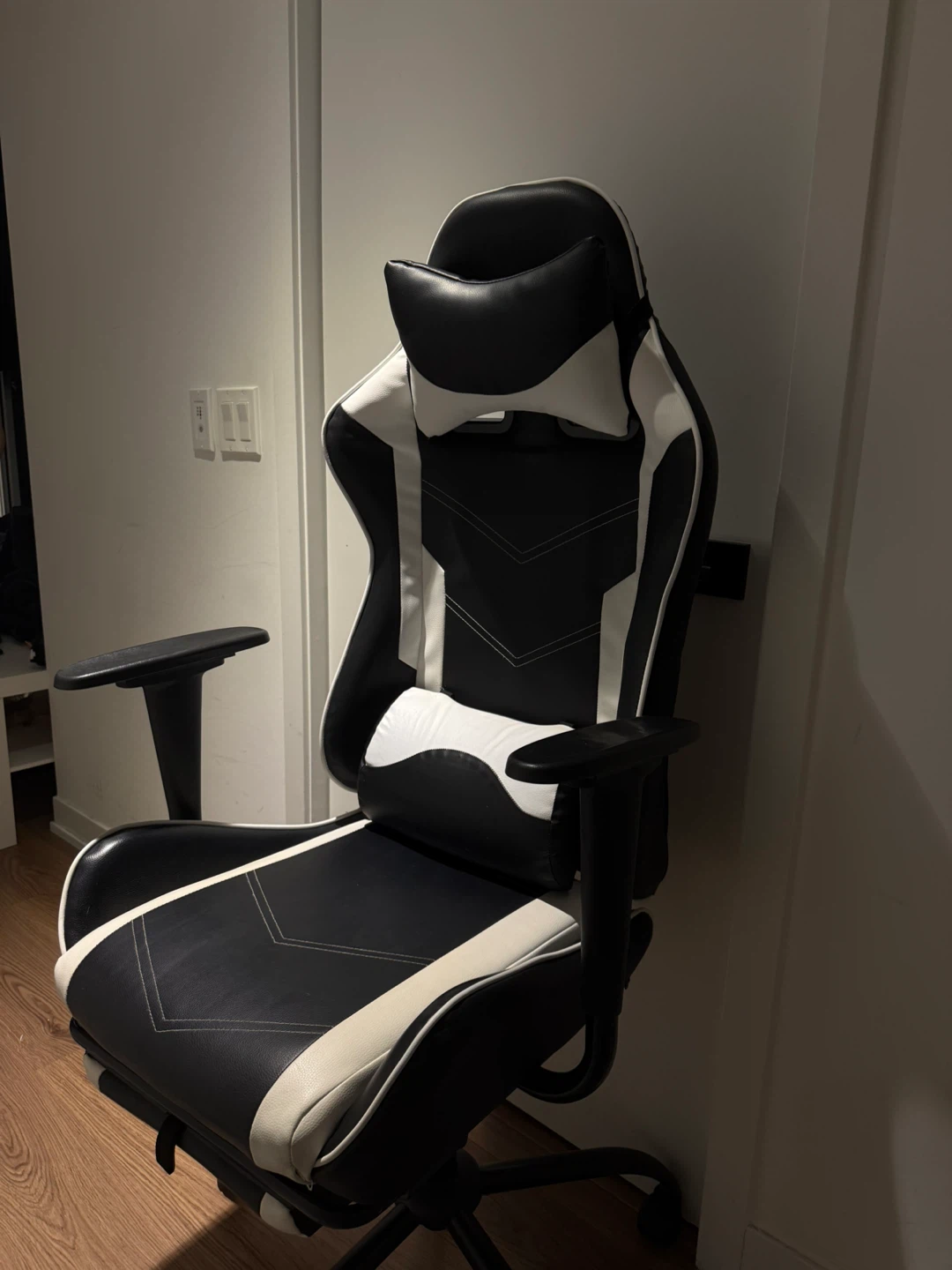 Gaming Chair - photo 2
