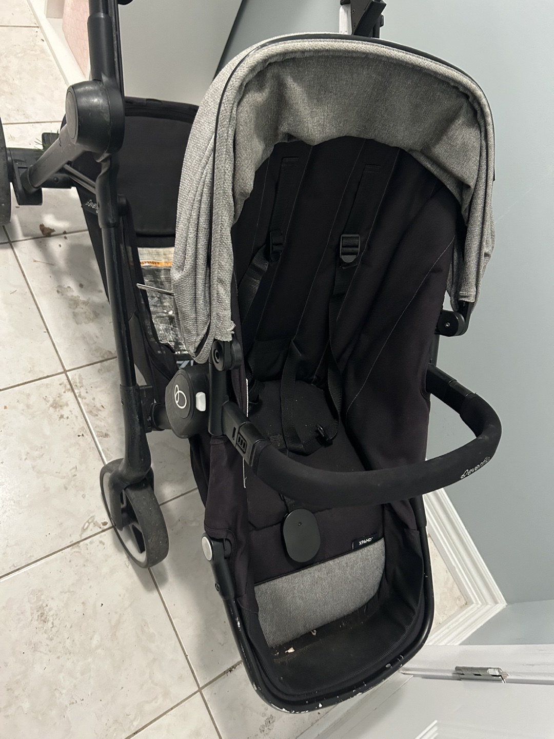 Evenflo Gold SensorSafe Pivot Xpand Travel System - photo 5