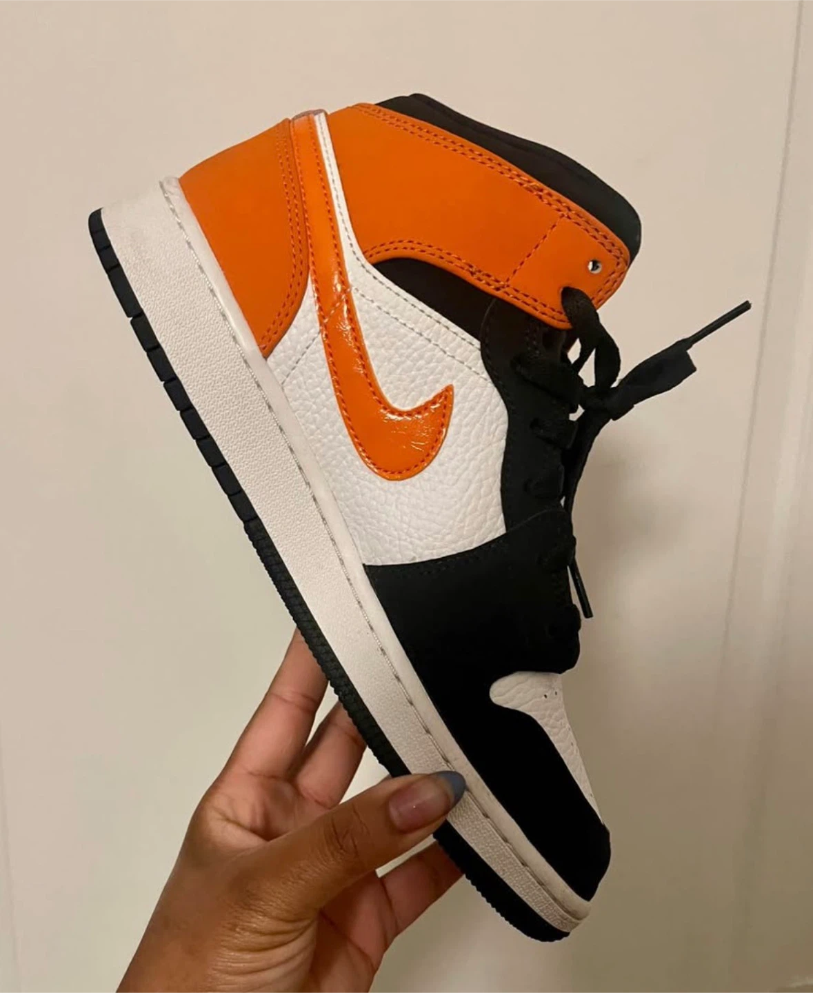 Jordan 1 mids Authentic/various - photo 5