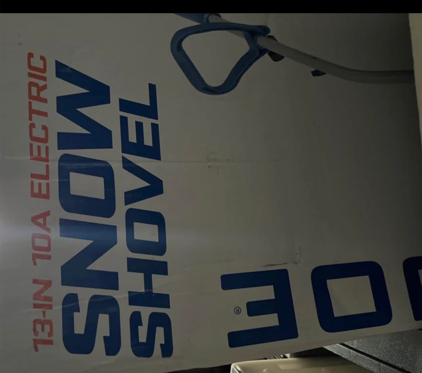 Snow shovel electric