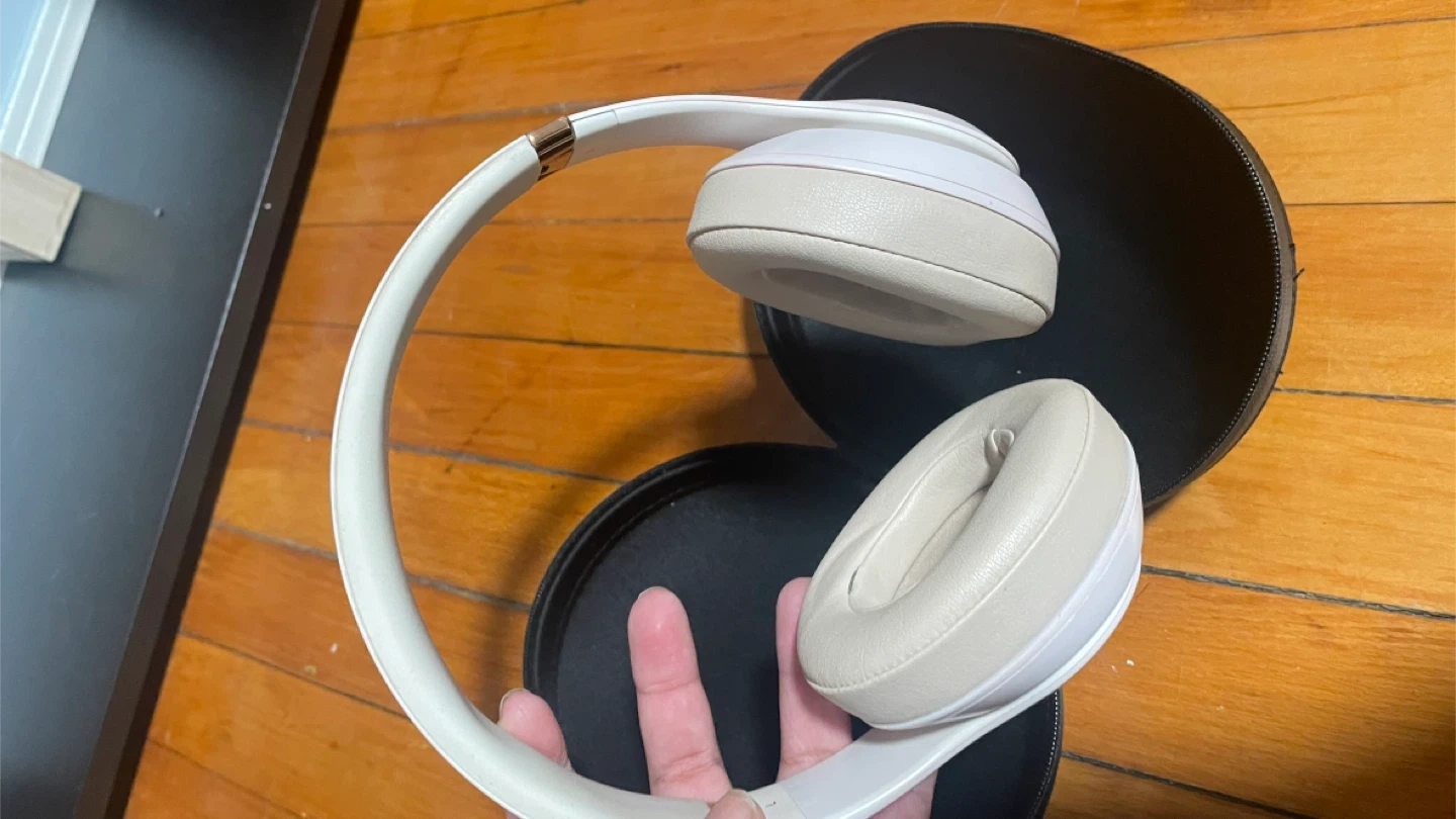 Beats Solo3 Wireless Headphones - Cream/rose gold - photo 4