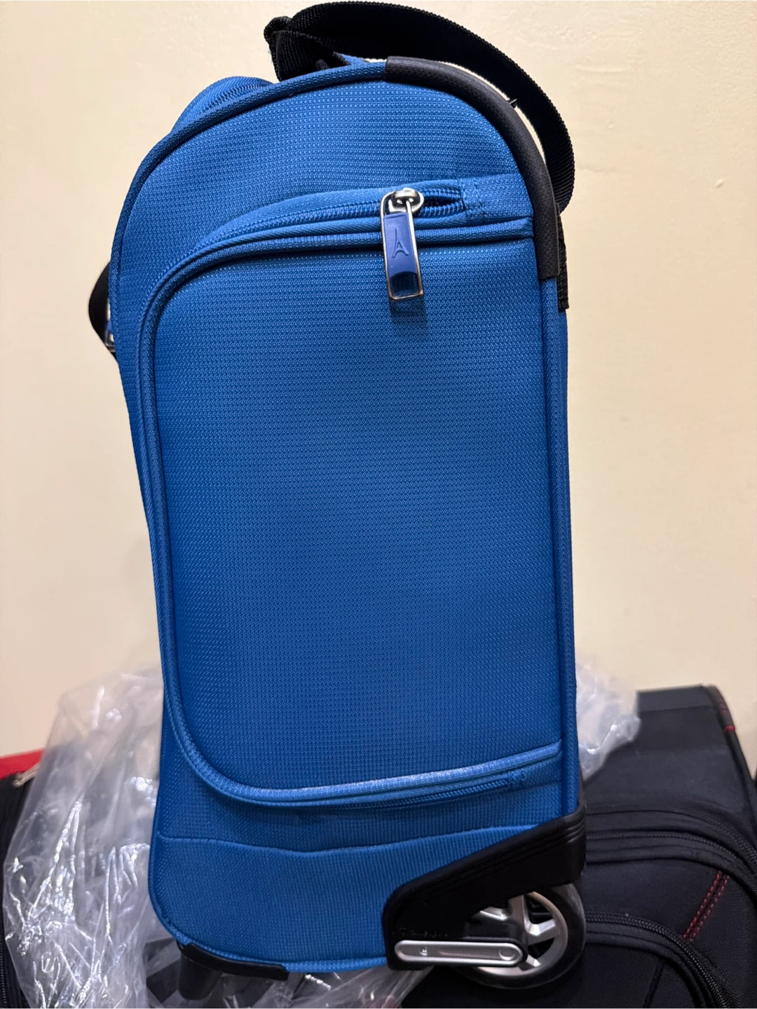 Travelpro Luggage Maxlite , 15-Inch - photo 5