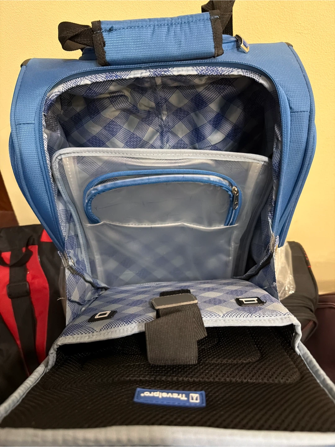 Travelpro Luggage Maxlite , 15-Inch - photo 2