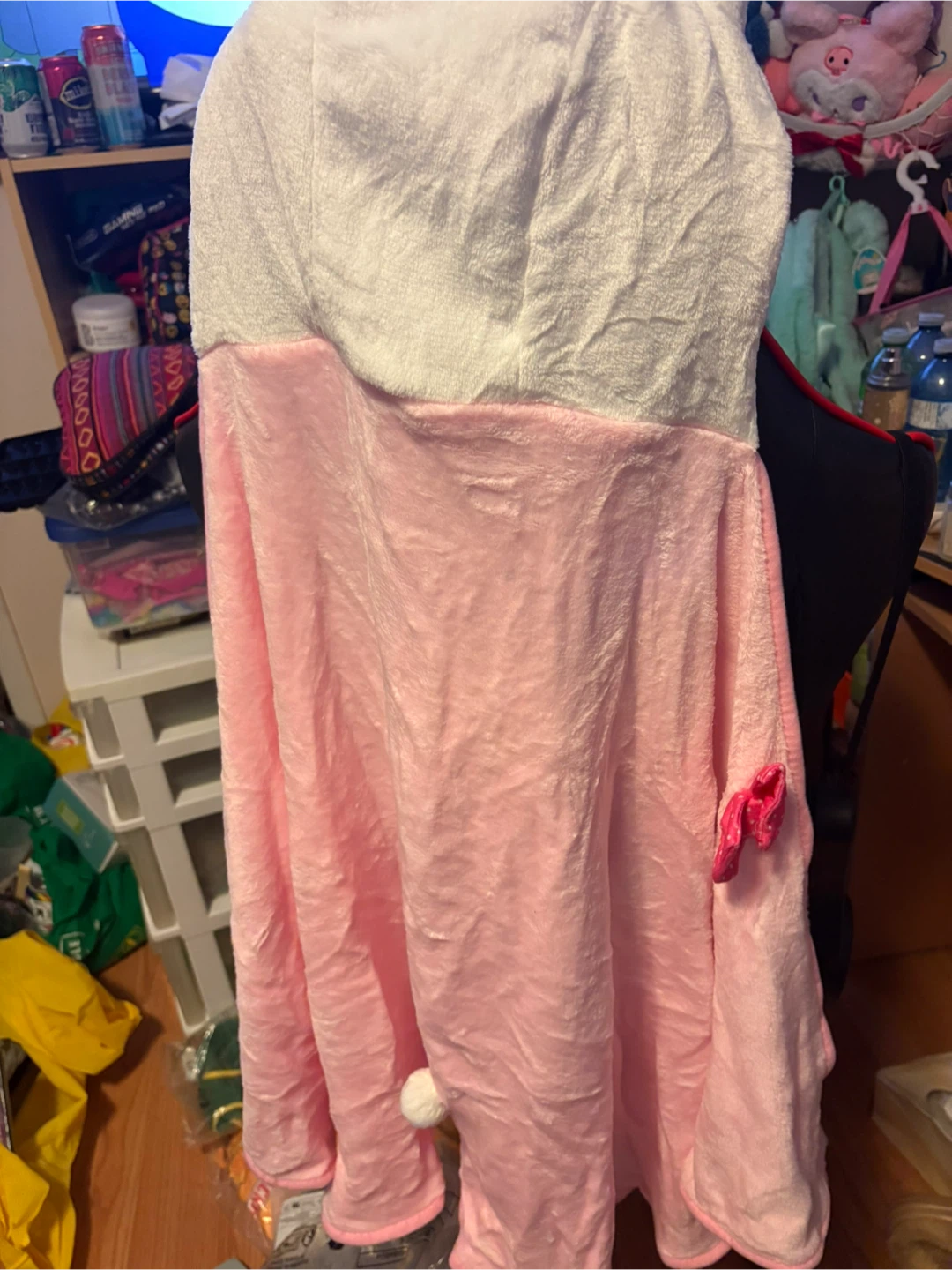 Hello Kitty Plush Blanket Hoodie - photo 2