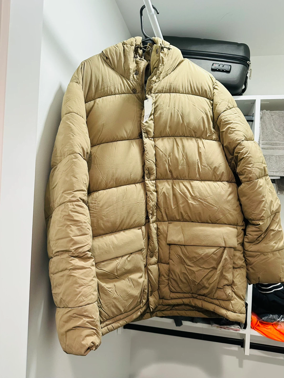 GAP Puffer Jacket - Size L/G - New with Tags! - photo 2