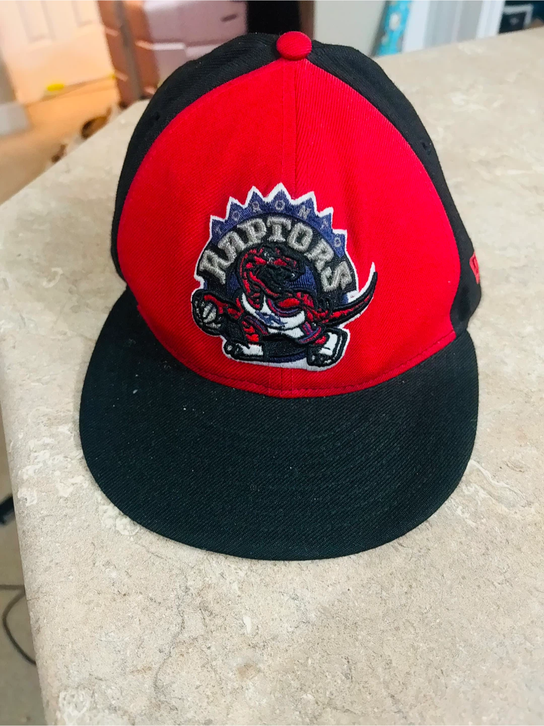 New Era Toronto Raptors 59FIFTY Fitted Hat Size 7 1/8