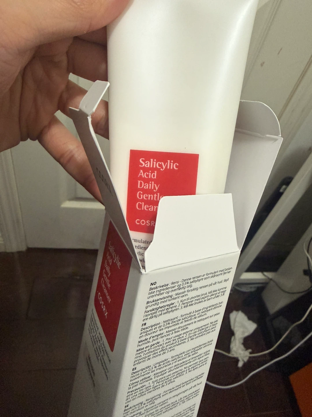 COSRX Salicylic Acid Daily Gentle Cleanser