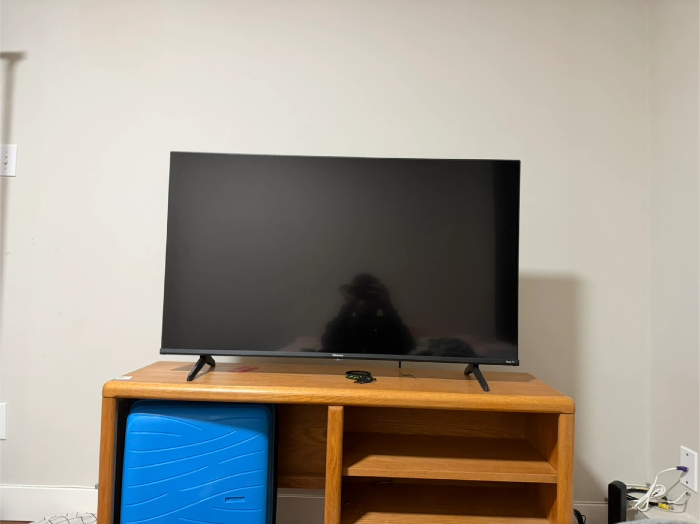 4k Hisense Roku TV - photo 2