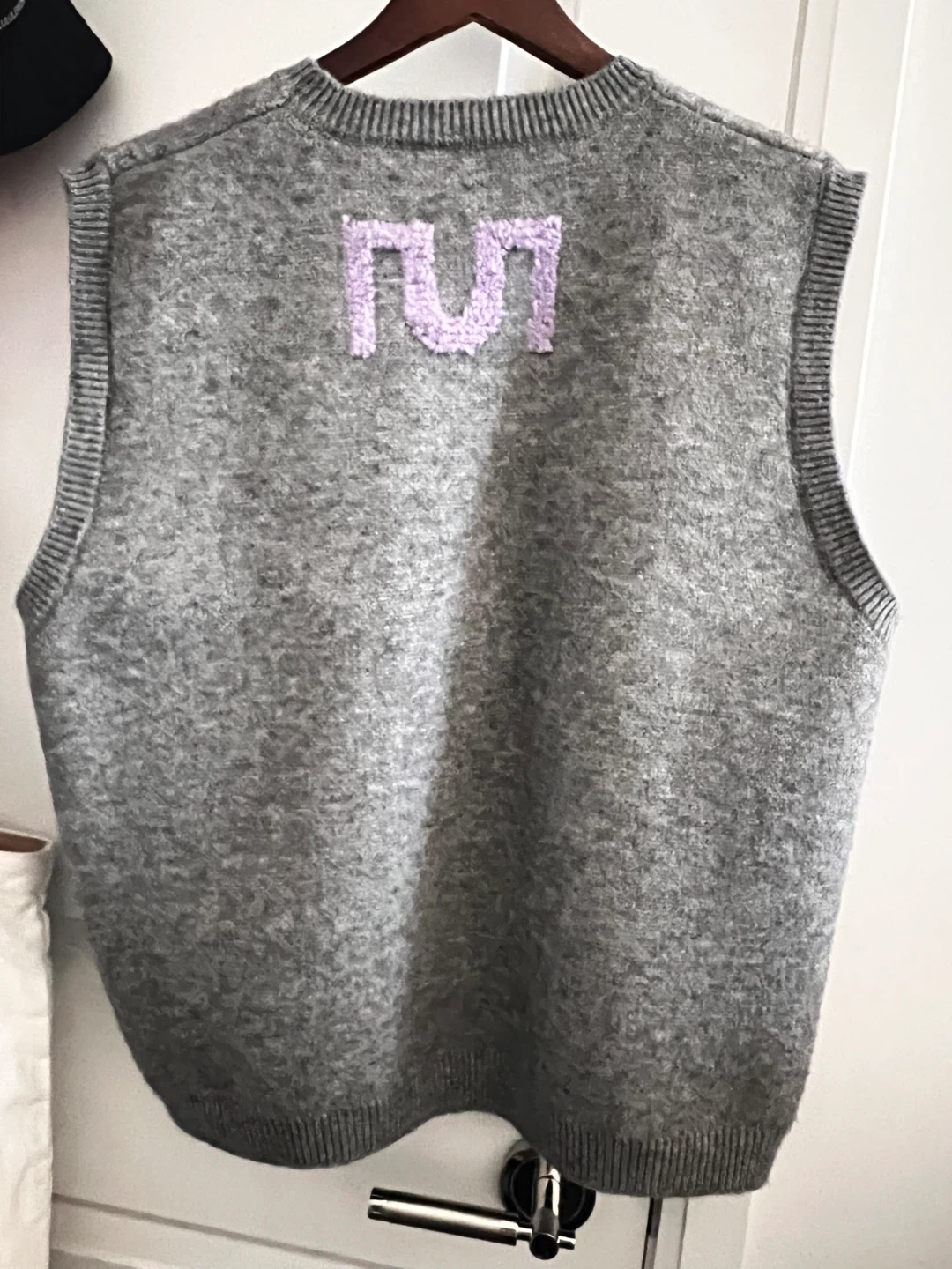 Smile Grey Knit Vest - photo 2