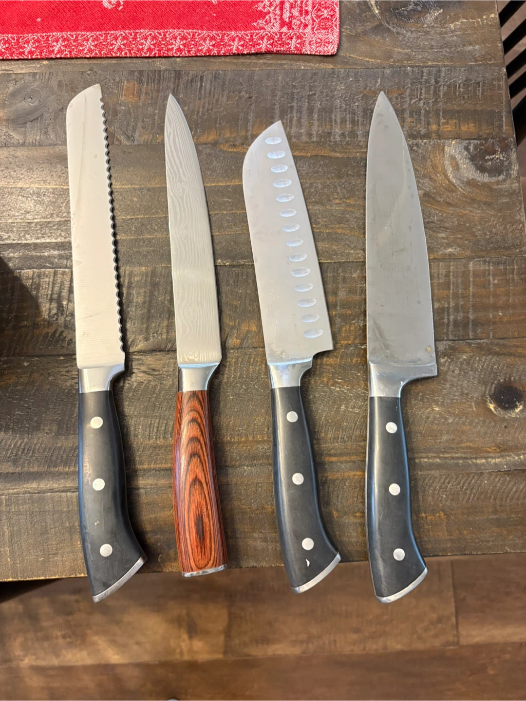 Knives with knife block