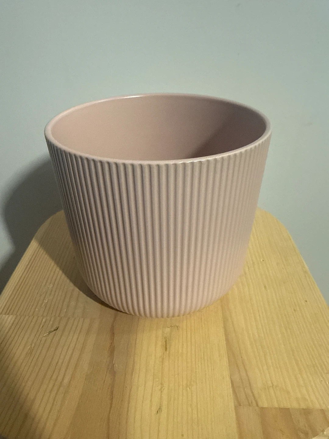 Pink Ribbed Flower Pot