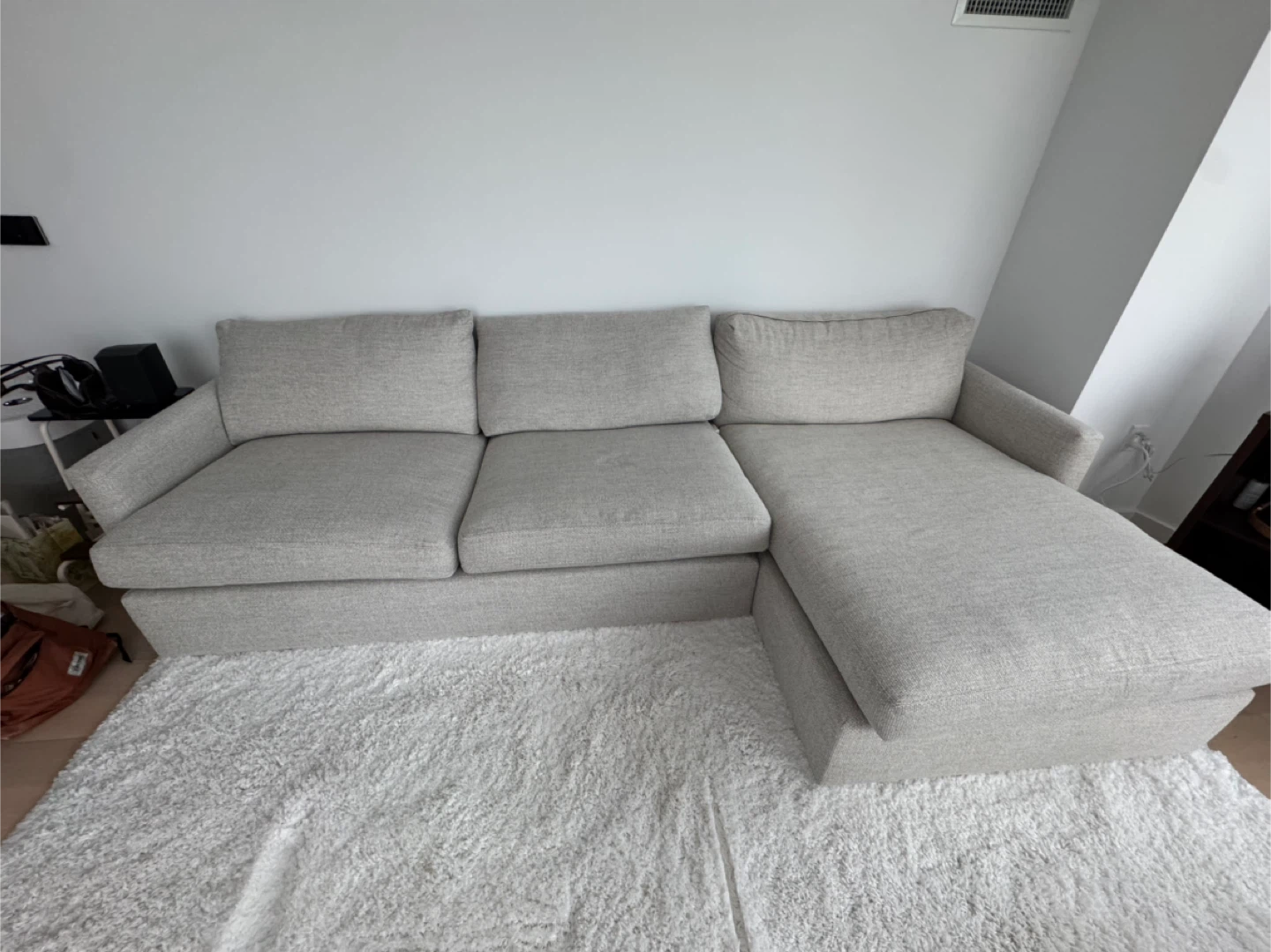Crate & Barrel Sectional Sofa - photo 4