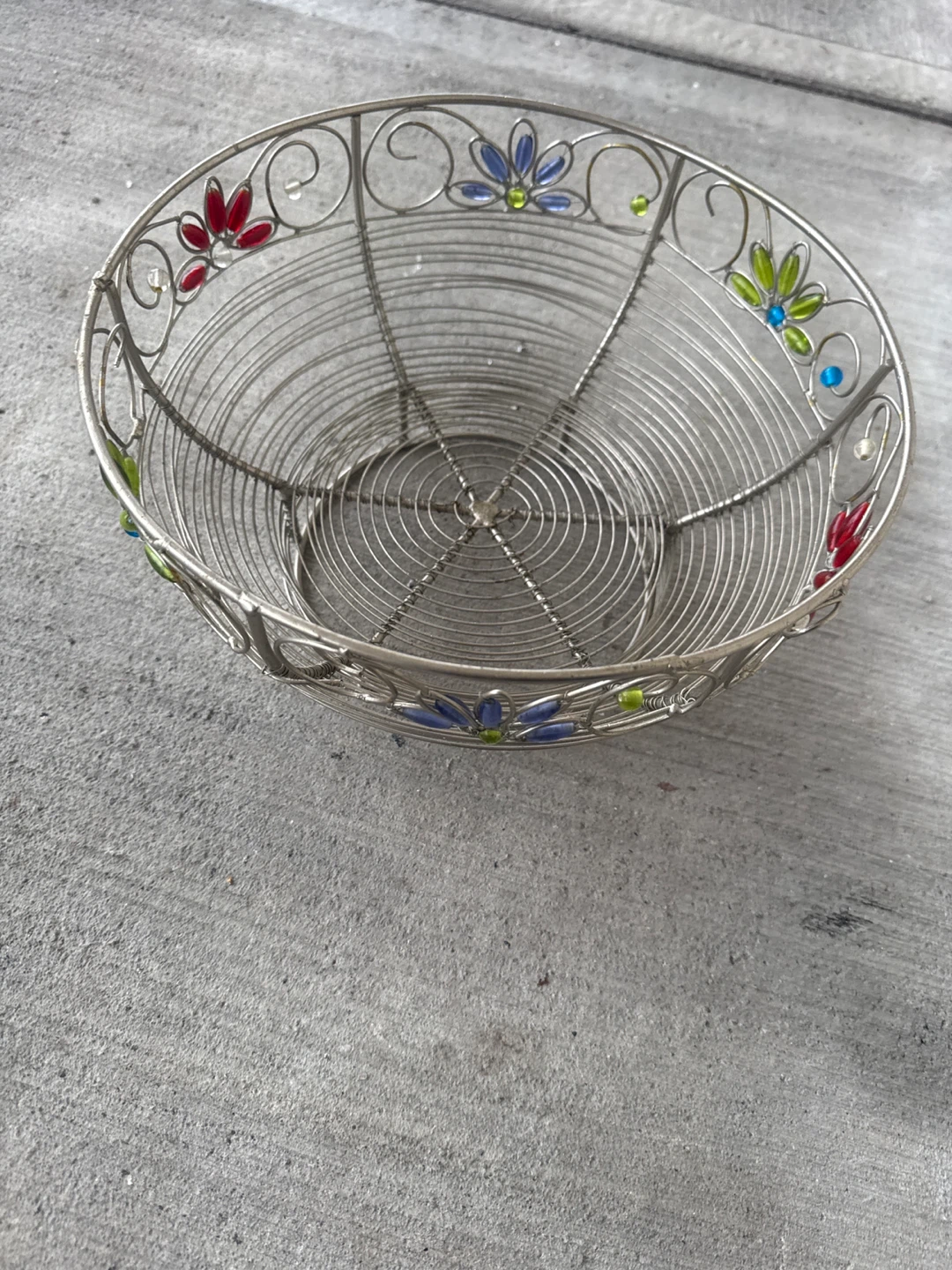 Decorative Wire Fruit Bowl