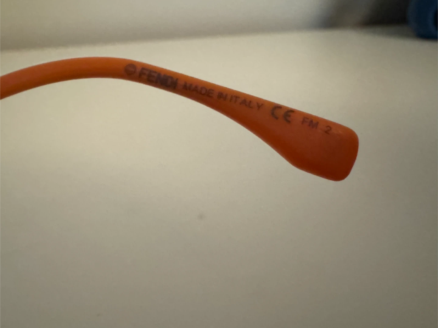 Fendi Sunglasses - Like new - photo 3