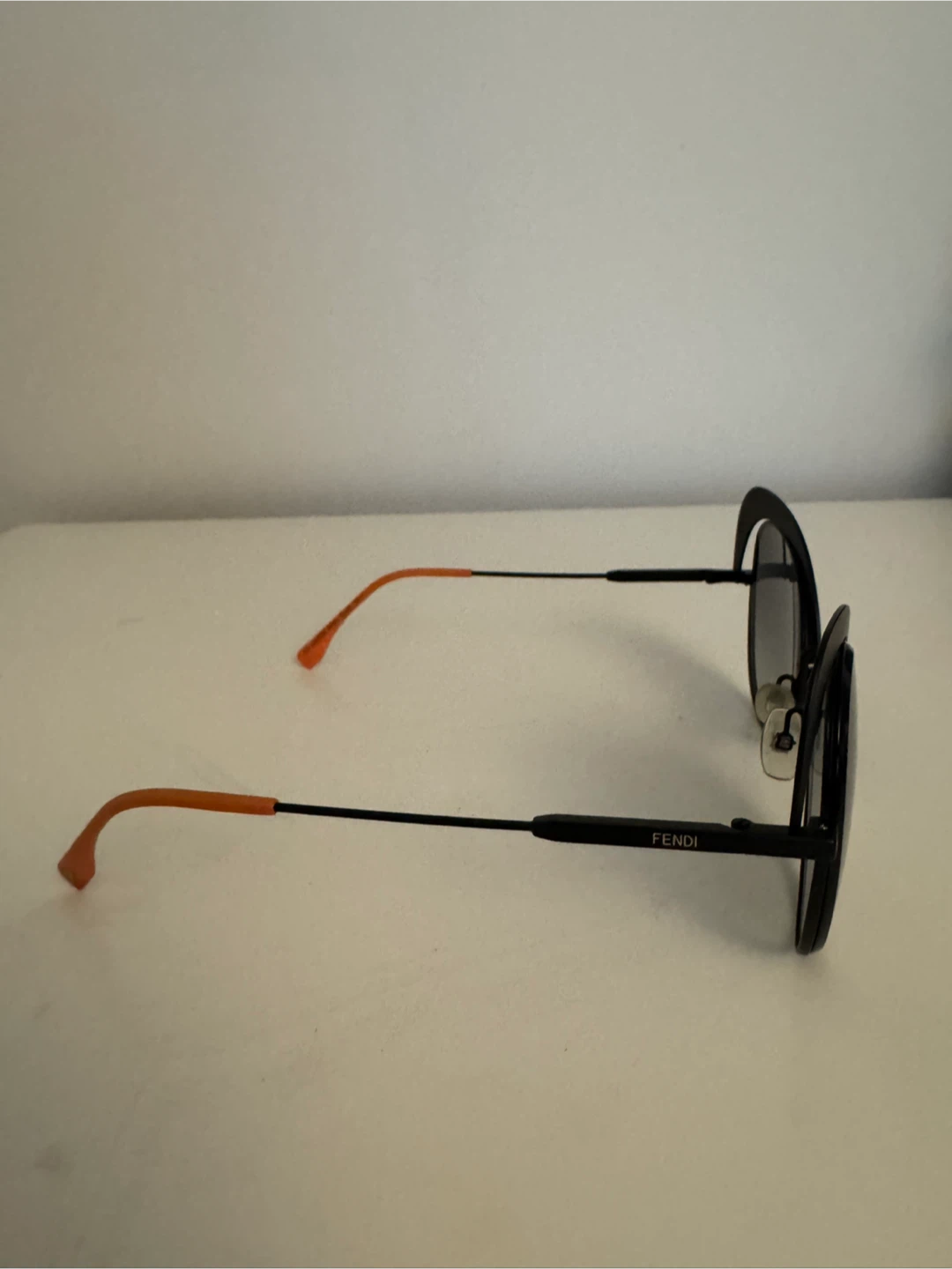 Fendi Sunglasses - Like new - photo 2