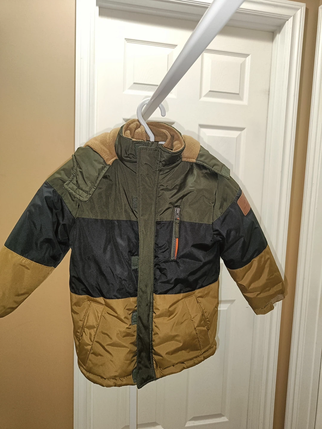 Extreme Outfitters Kids' Winter Jacket, Size 4 - photo 3