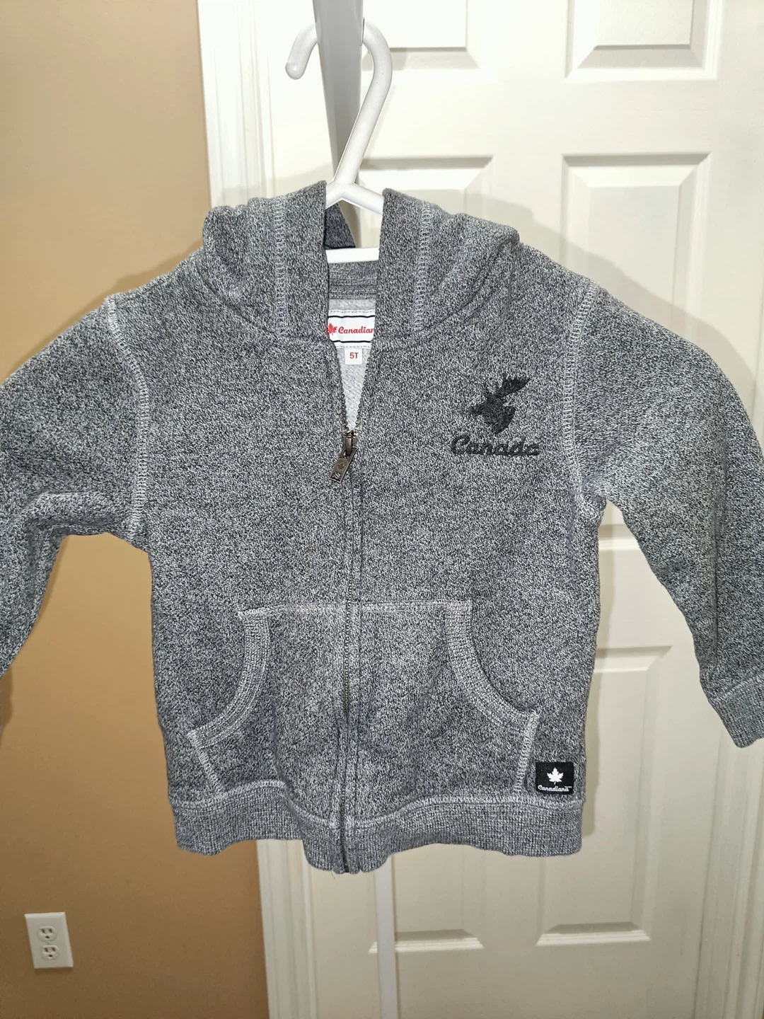 Canadian 5T Grey Zip-Up Hoodie - photo 3