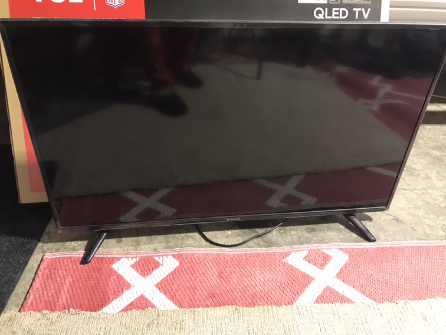 Sharp TV 43”