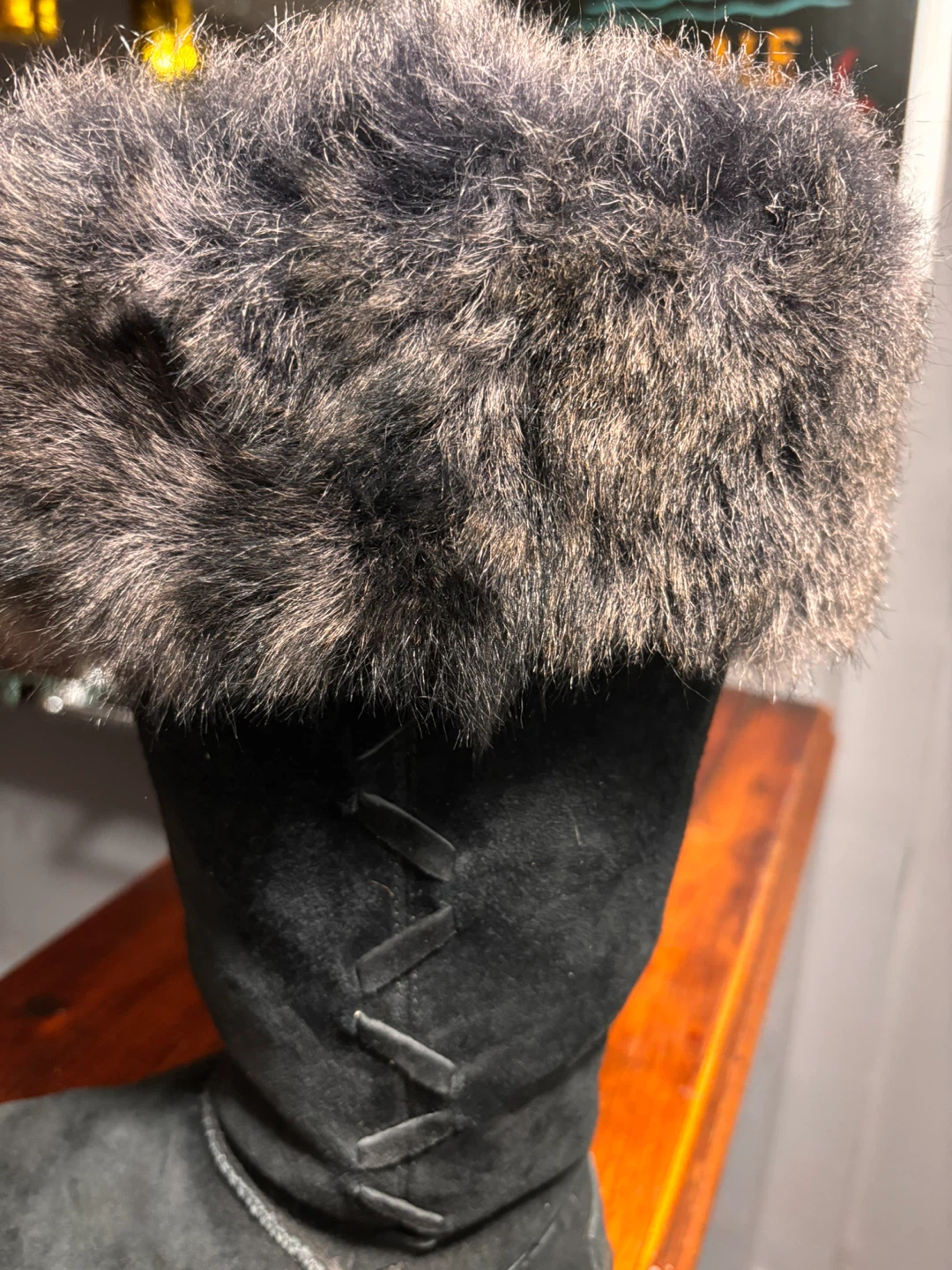 Ugg Black Fur Trimmed Boots - photo 5