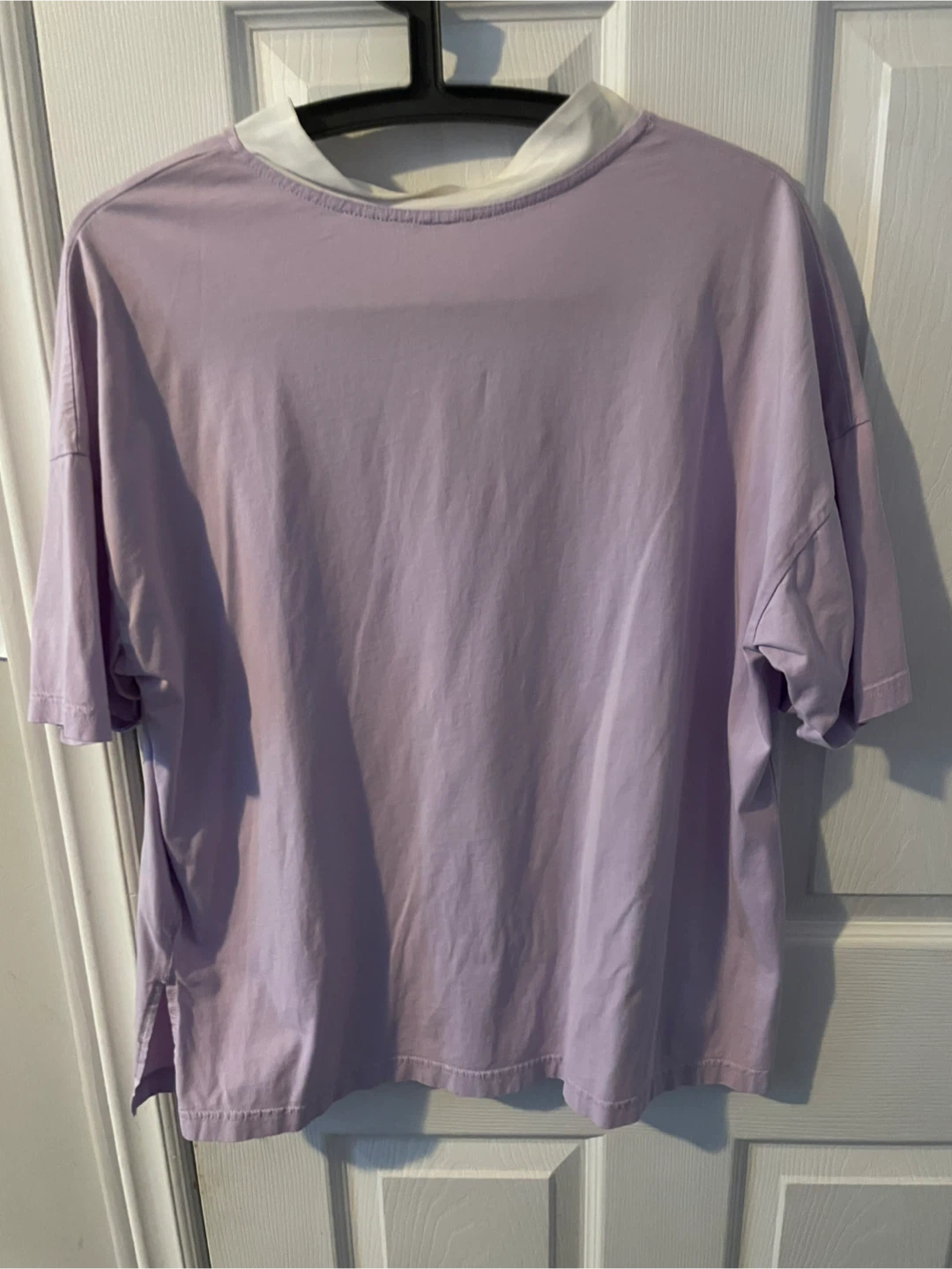 Lilac T-shirt with White Collar - photo 3