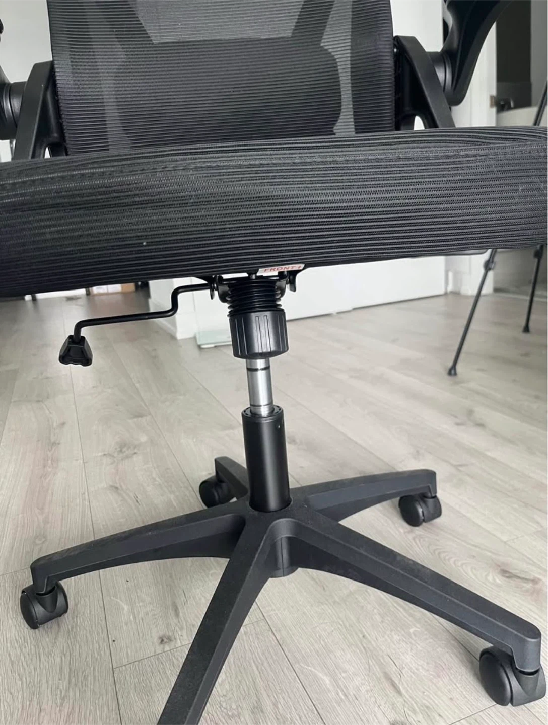 Ergonomic Office Chair - Black - photo 3