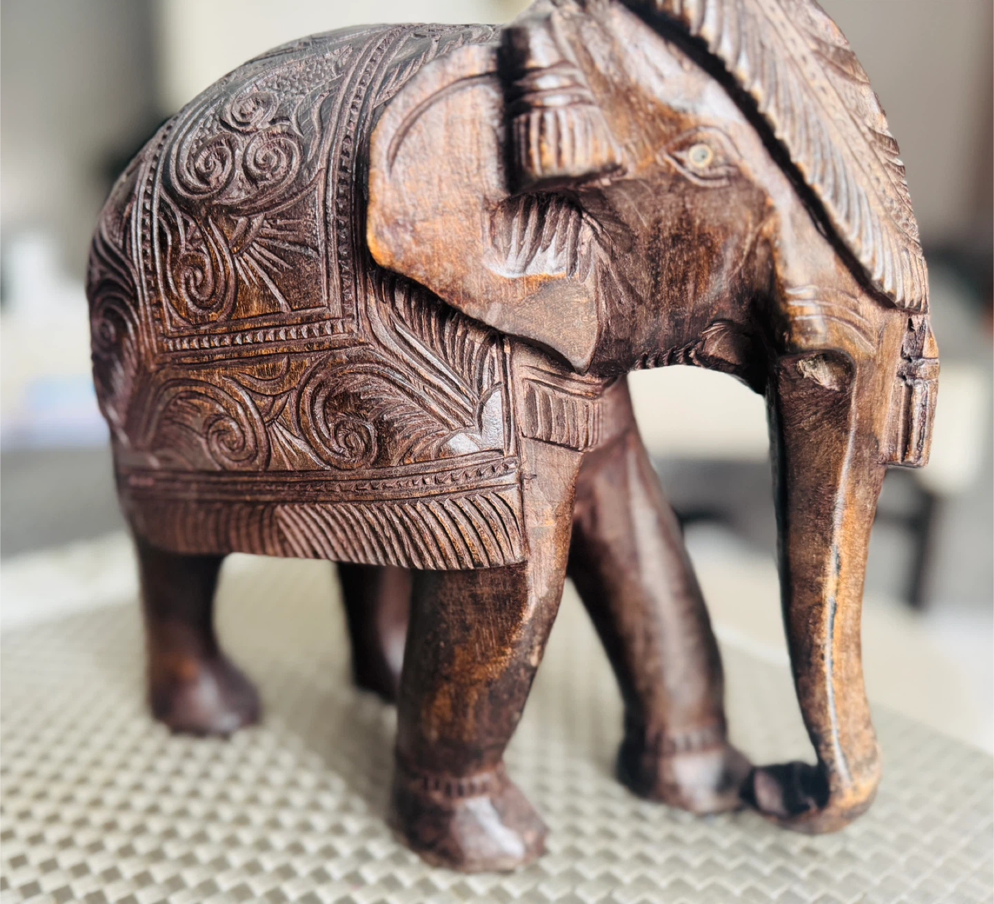 Wooden Elephant Figurine (11”x11”x5”) ~2Kg $85/Each - photo 2