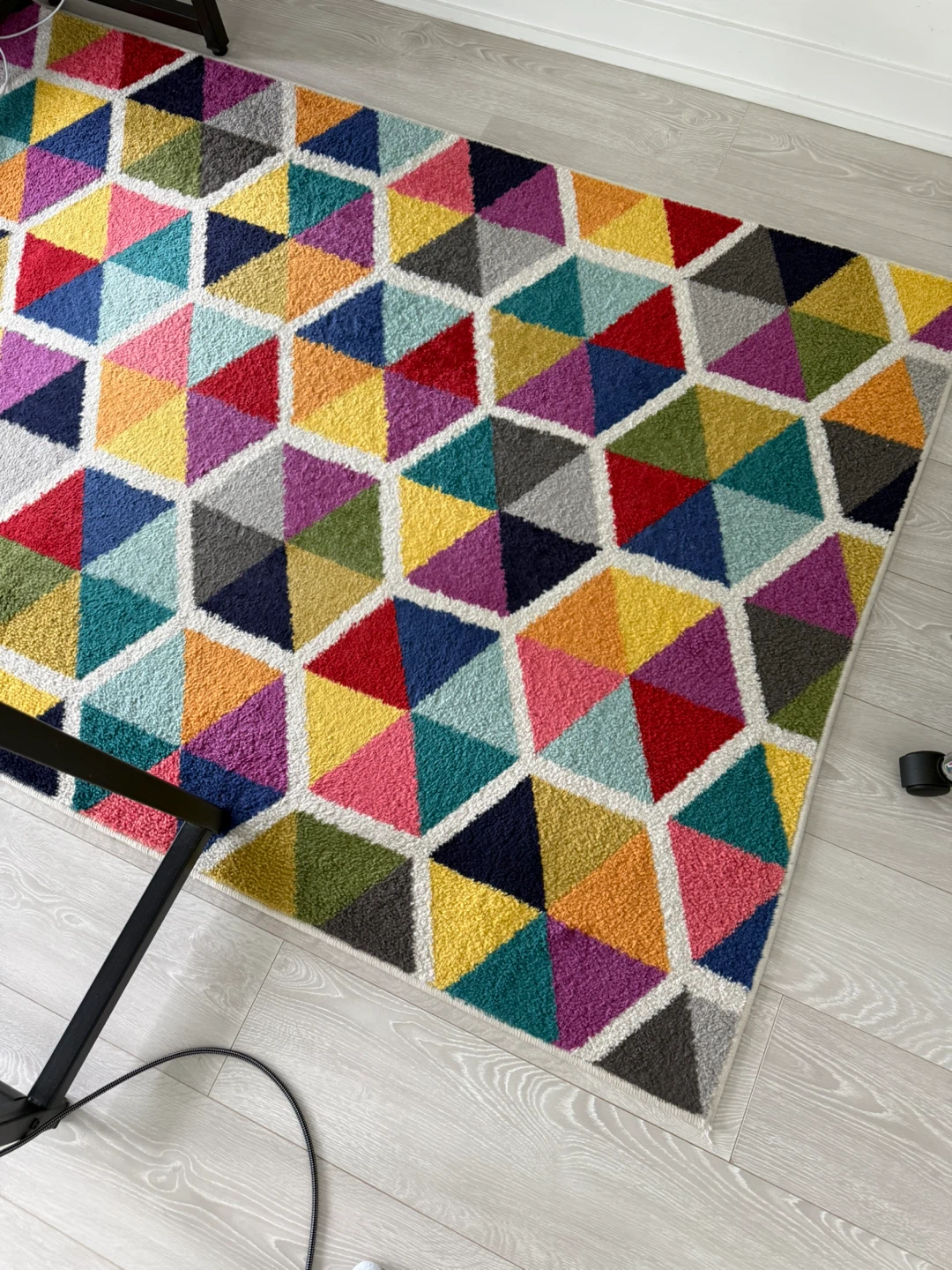 Free Geometric Pattern Rug - photo 2