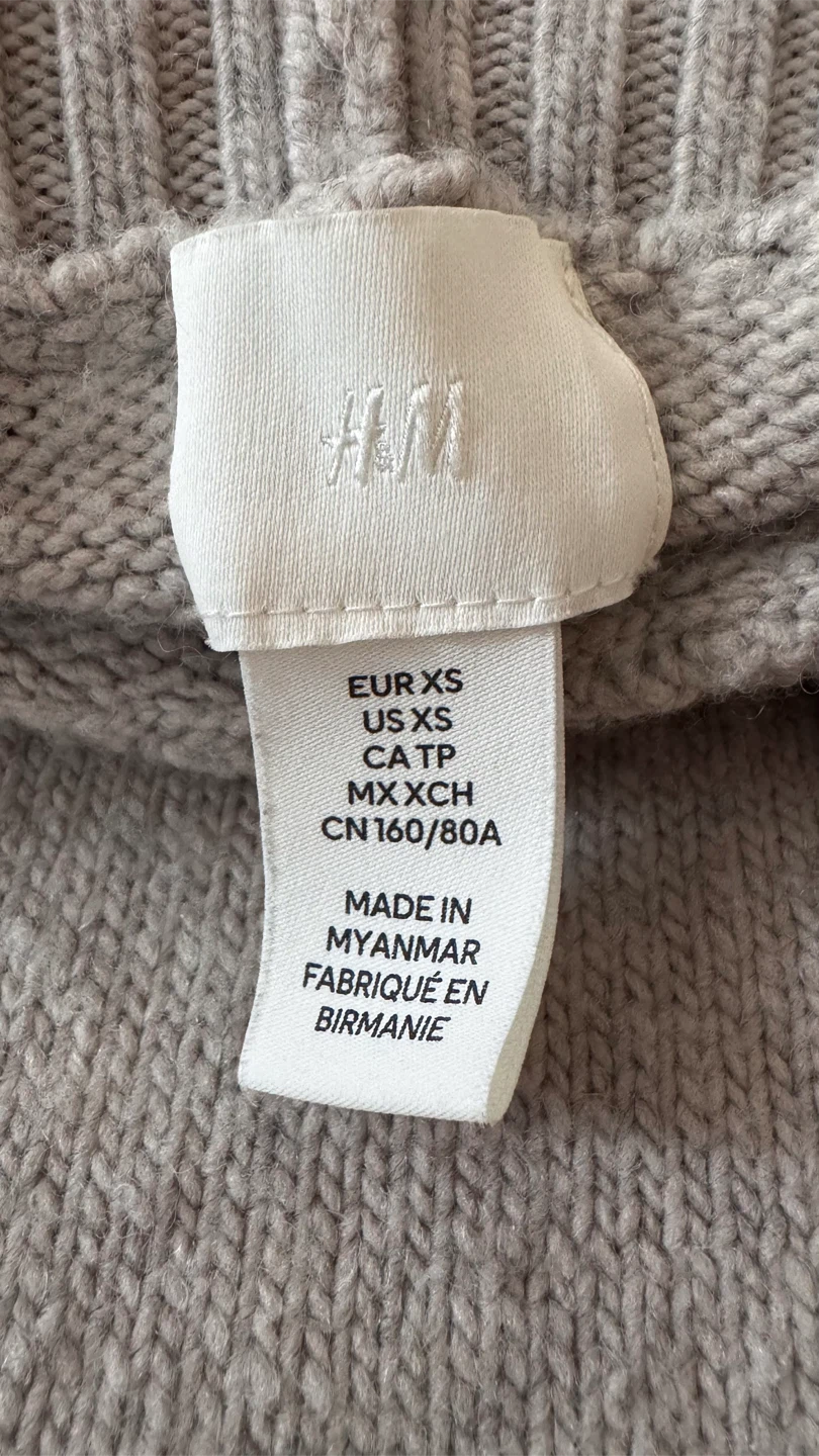 H&M Beige Knit Sweater - Size XS - photo 3