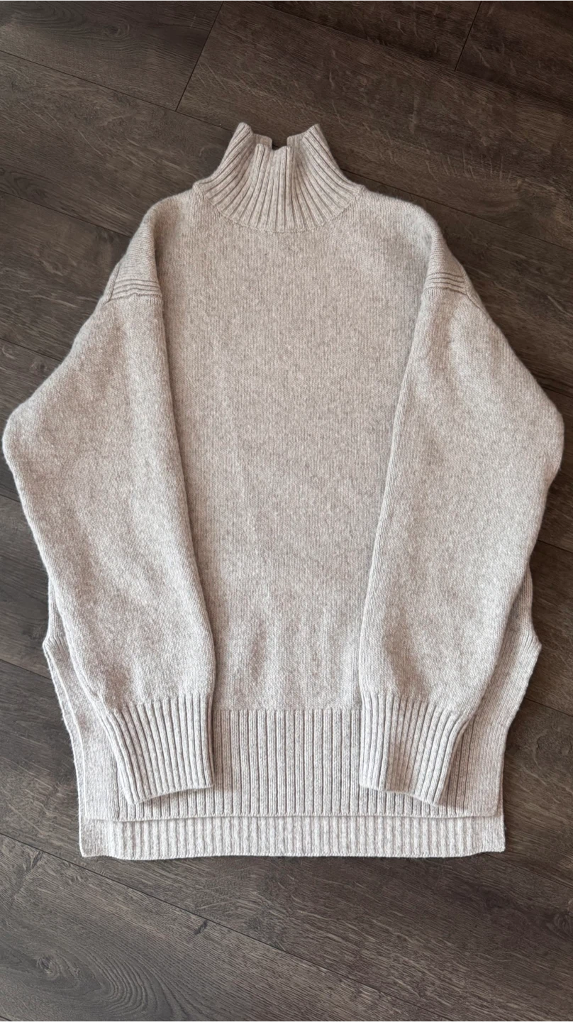 H&M Beige Knit Sweater - Size XS