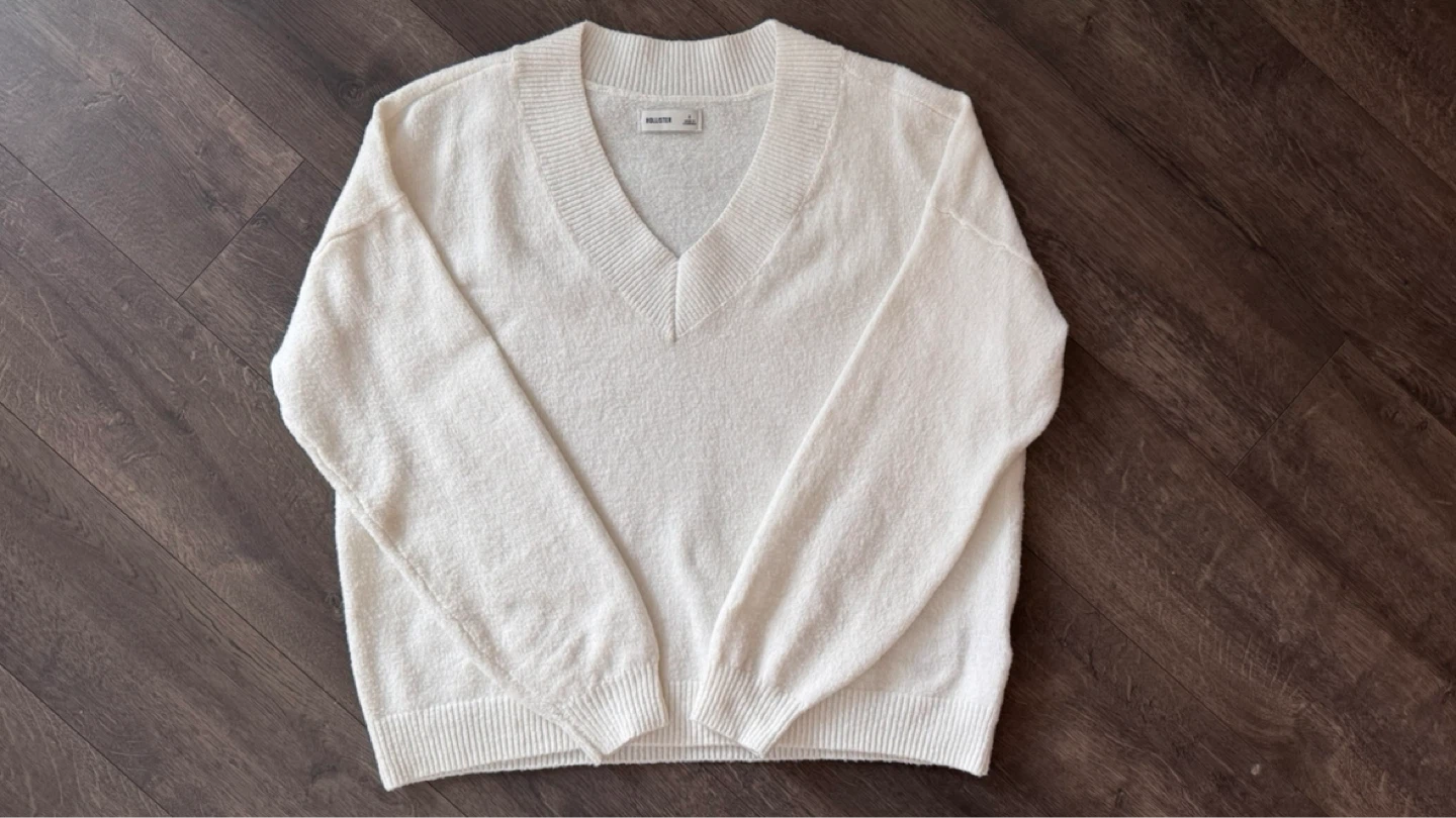 Bundle of 5 Sweaters – Size XS / XS-S – $60 - photo 3