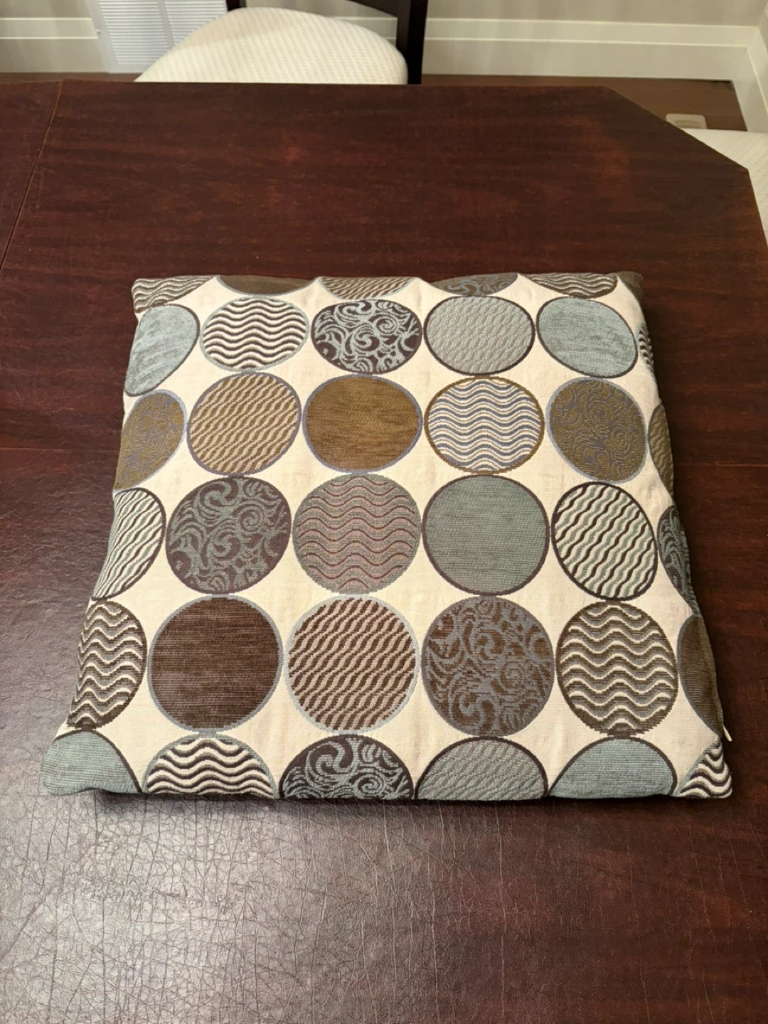 Patterned Decorative Throw Pillow - photo 2